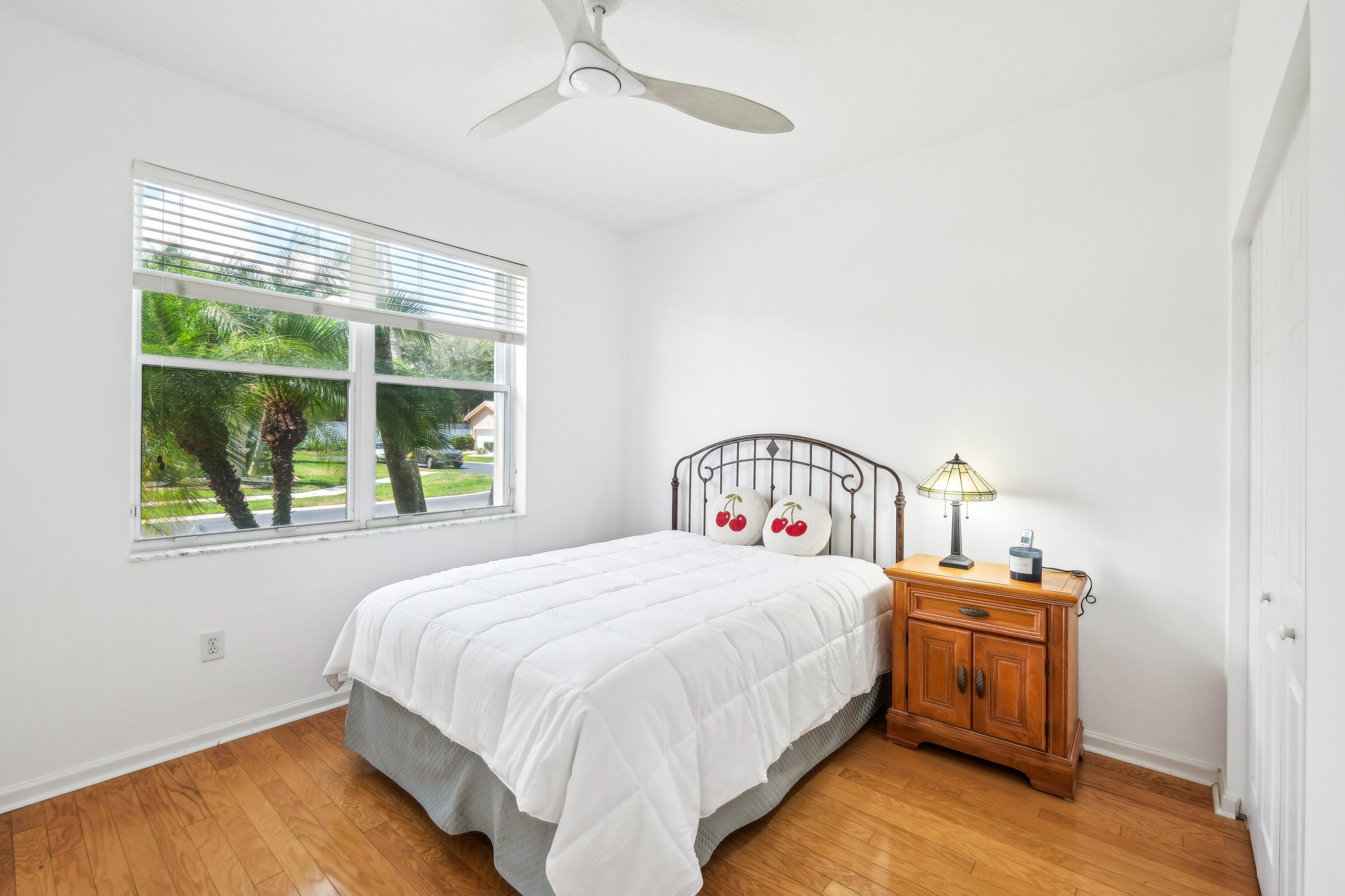 6377 N Westchester Club Drive N