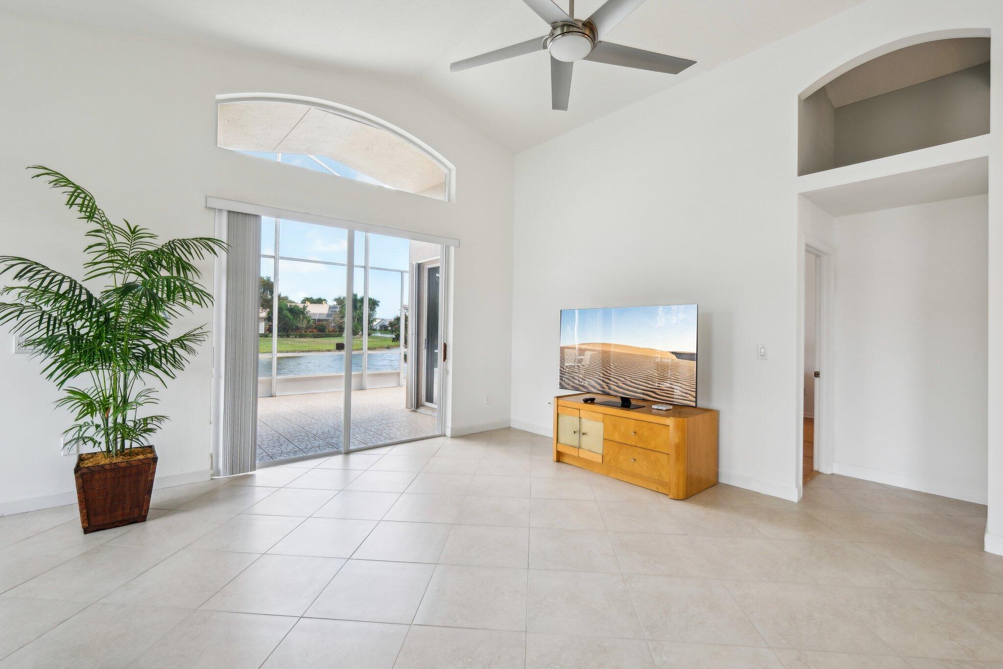 6377 N Westchester Club Drive N