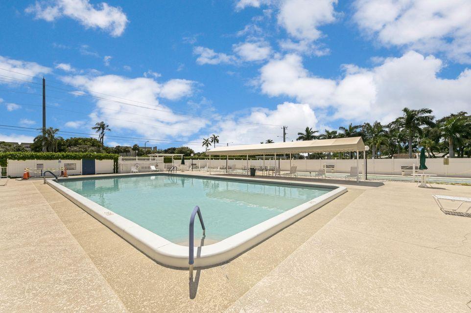 1905 NW 18th Street 101