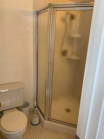 1905 NW 18th Street 101