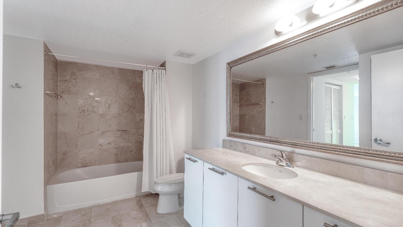 1800 N Bayshore Drive 2205, Miami Unit: 2205