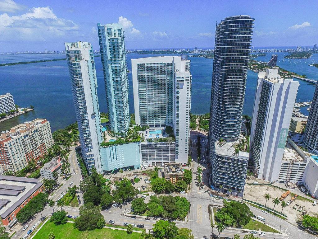 1800 N Bayshore Drive 2205, Miami Unit: 2205