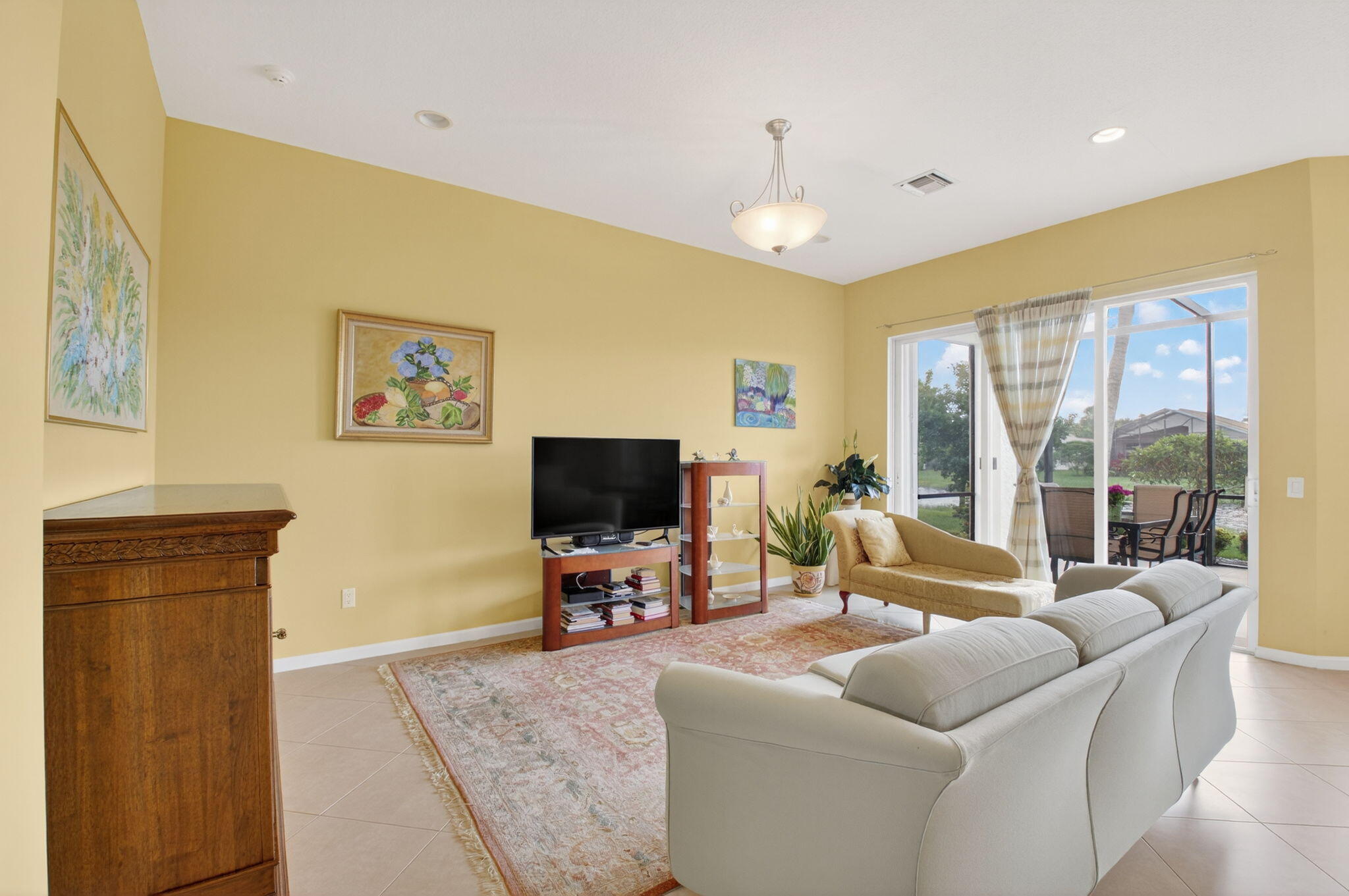 6863 Imperial Beach Circle