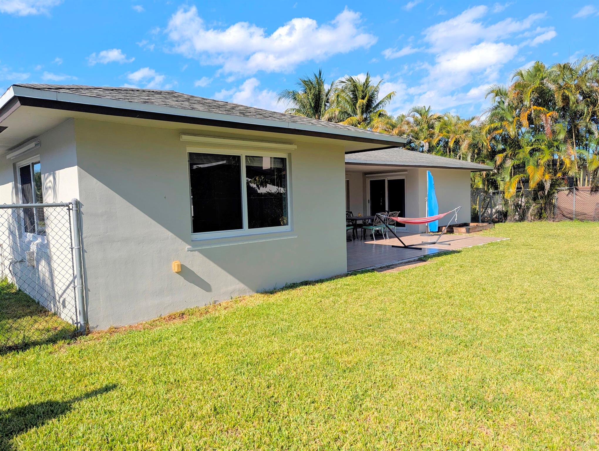 22556 Lanyard Street