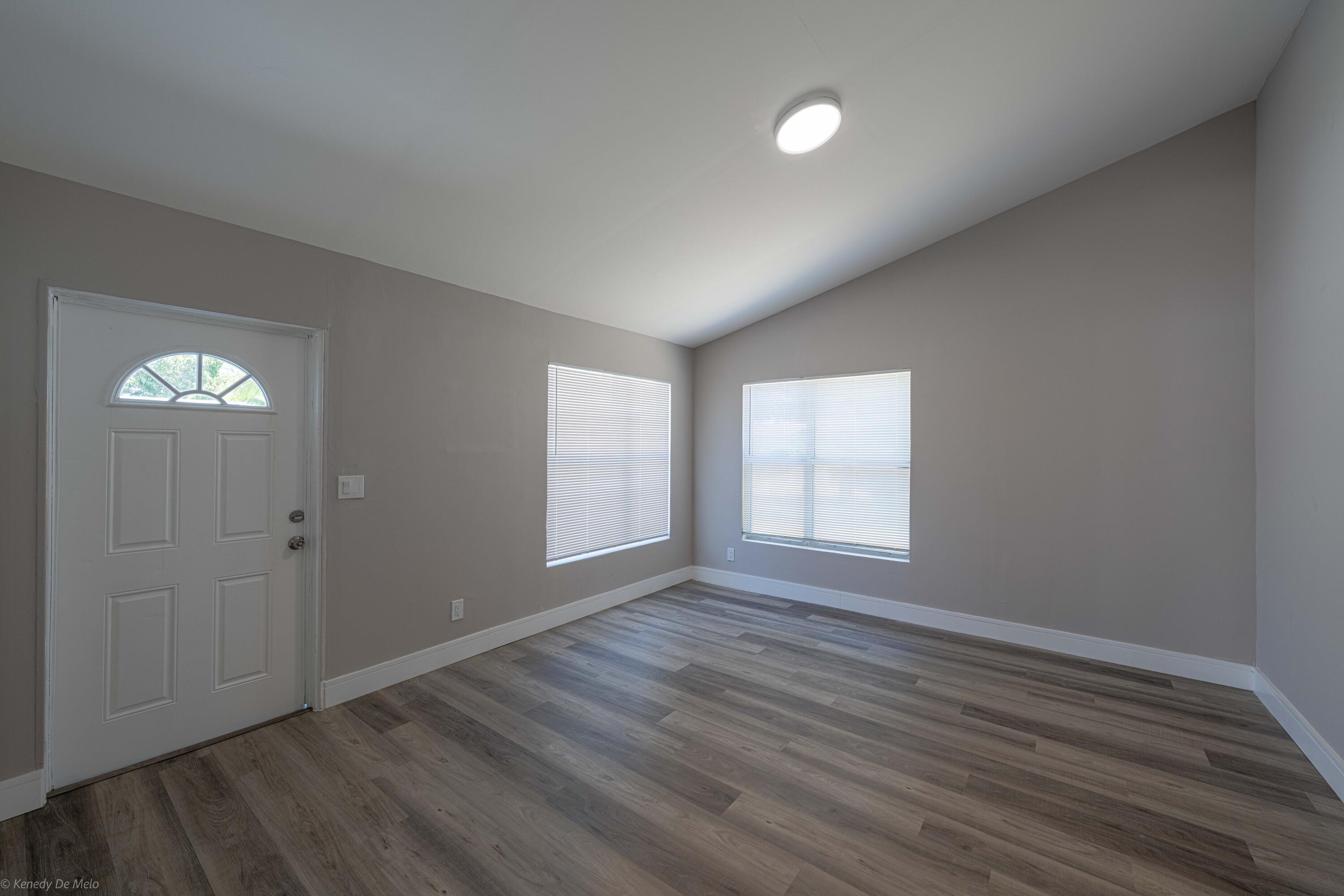 507 Ontario Place, West Palm Beach