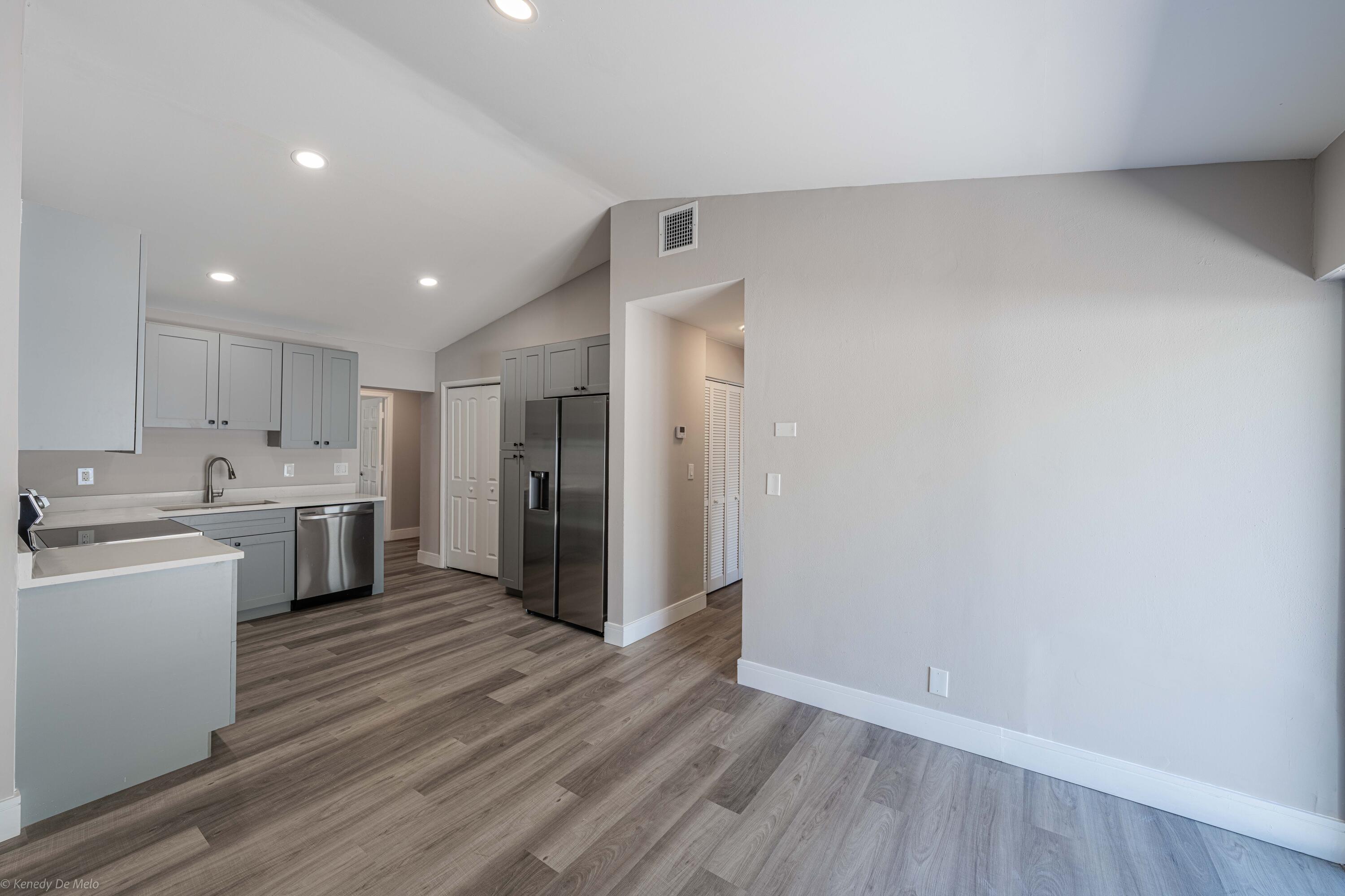 507 Ontario Place, West Palm Beach