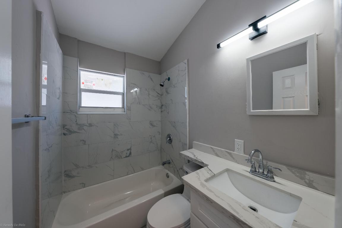 507 Ontario Place, West Palm Beach