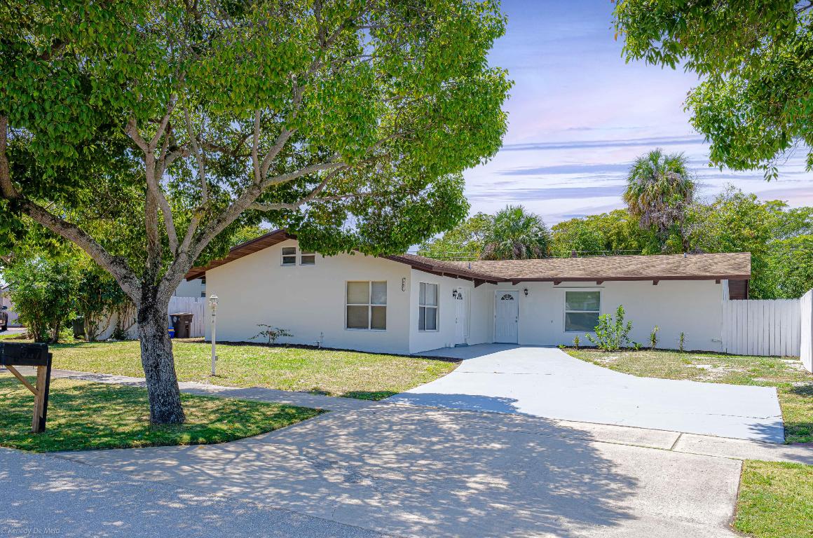 507 Ontario Place, West Palm Beach