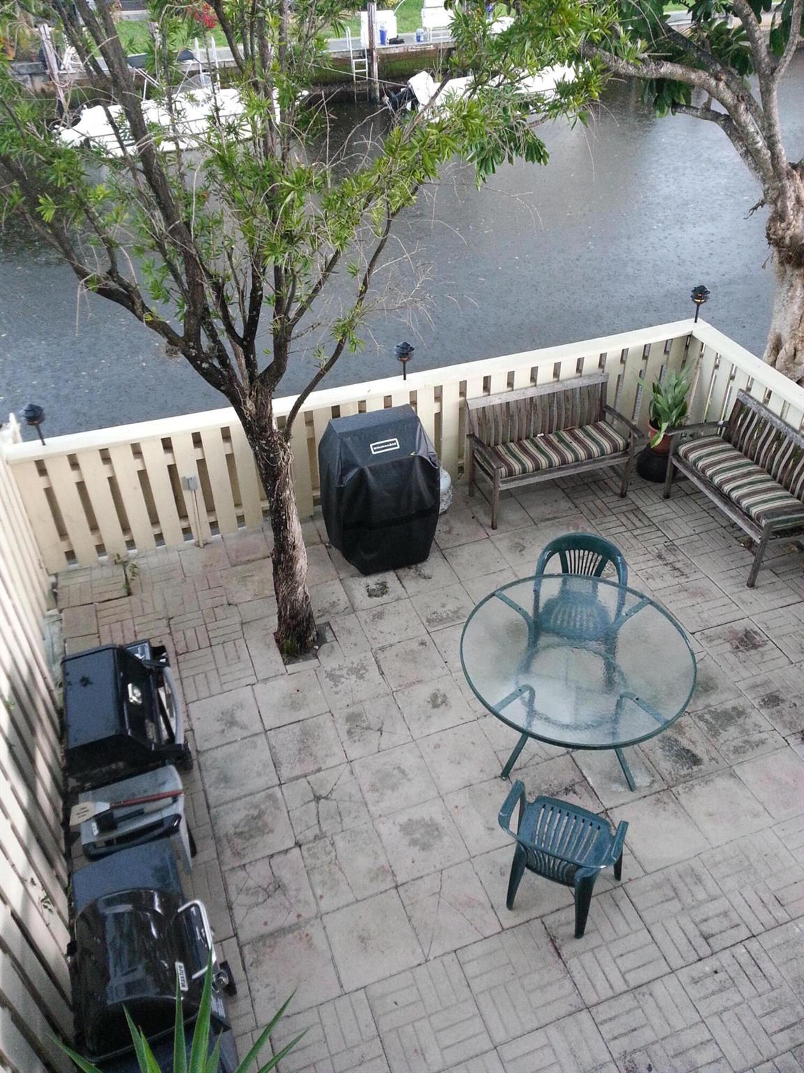 1400 NE 54th Street 105