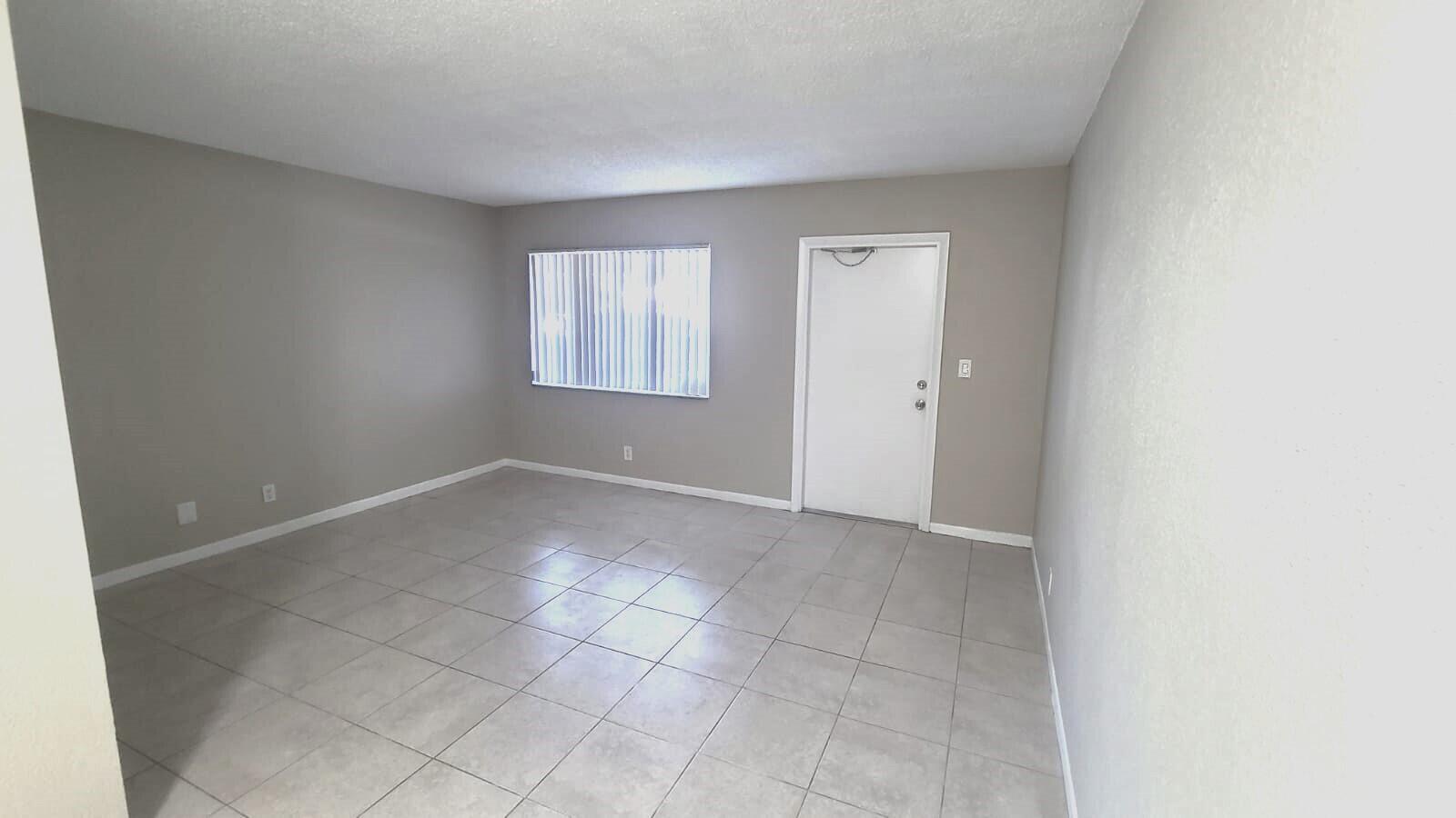 1400 NE 54th Street 105