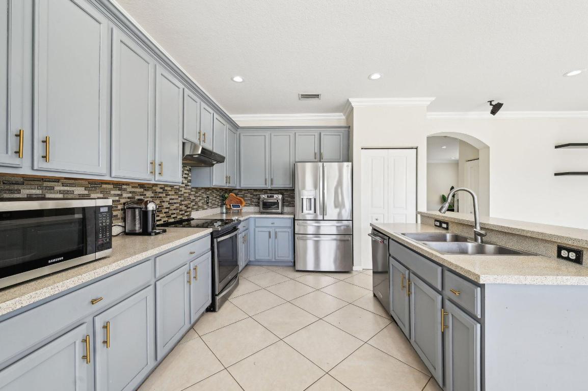 5000 Cobalt Court, Greenacres