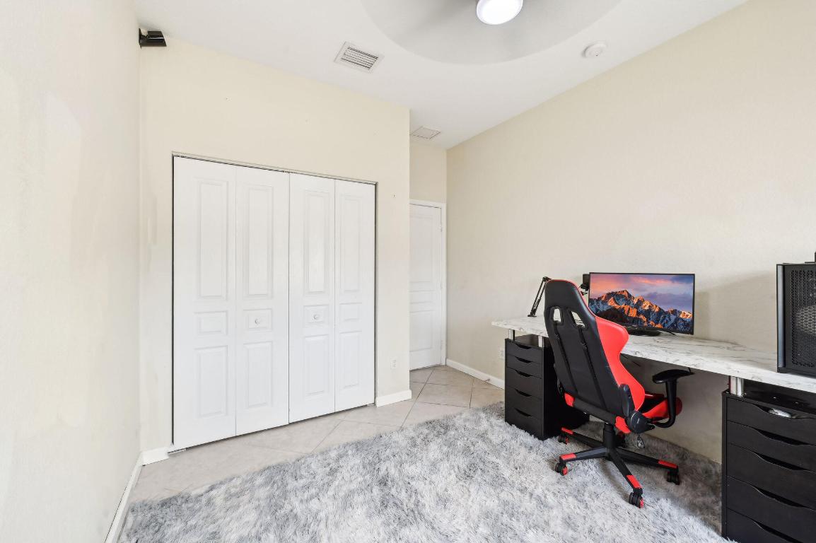 5000 Cobalt Court, Greenacres