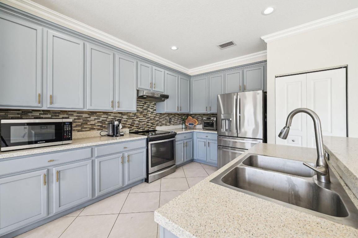 5000 Cobalt Court, Greenacres