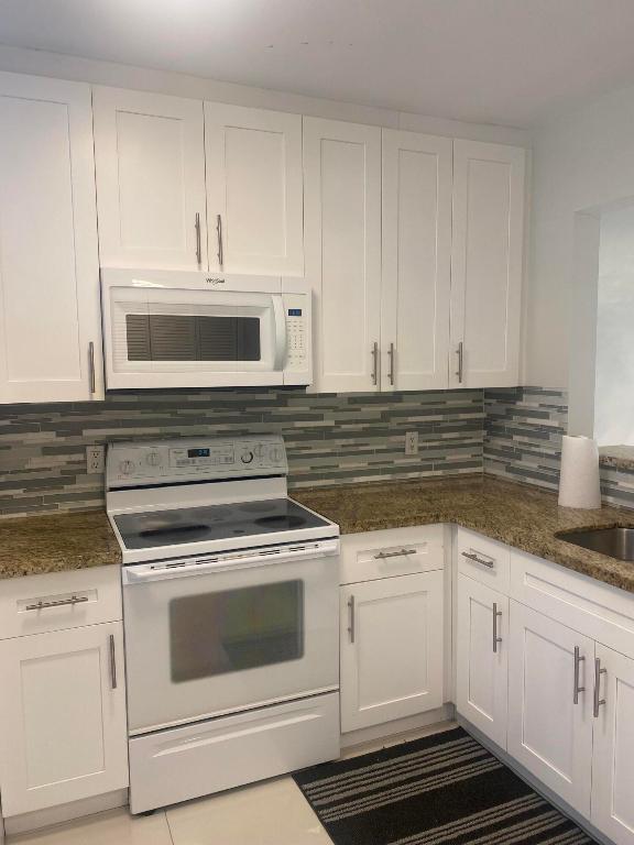 2860 SW 22nd Avenue 4060, Delray Beach Unit: 4060