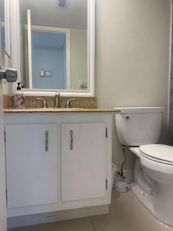 2860 SW 22nd Avenue 4060, Delray Beach Unit: 4060