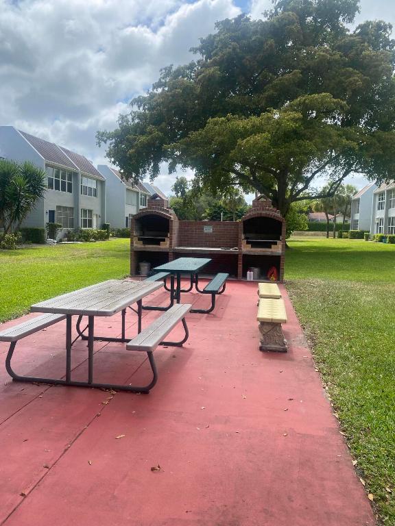 2860 SW 22nd Avenue 4060, Delray Beach Unit: 4060
