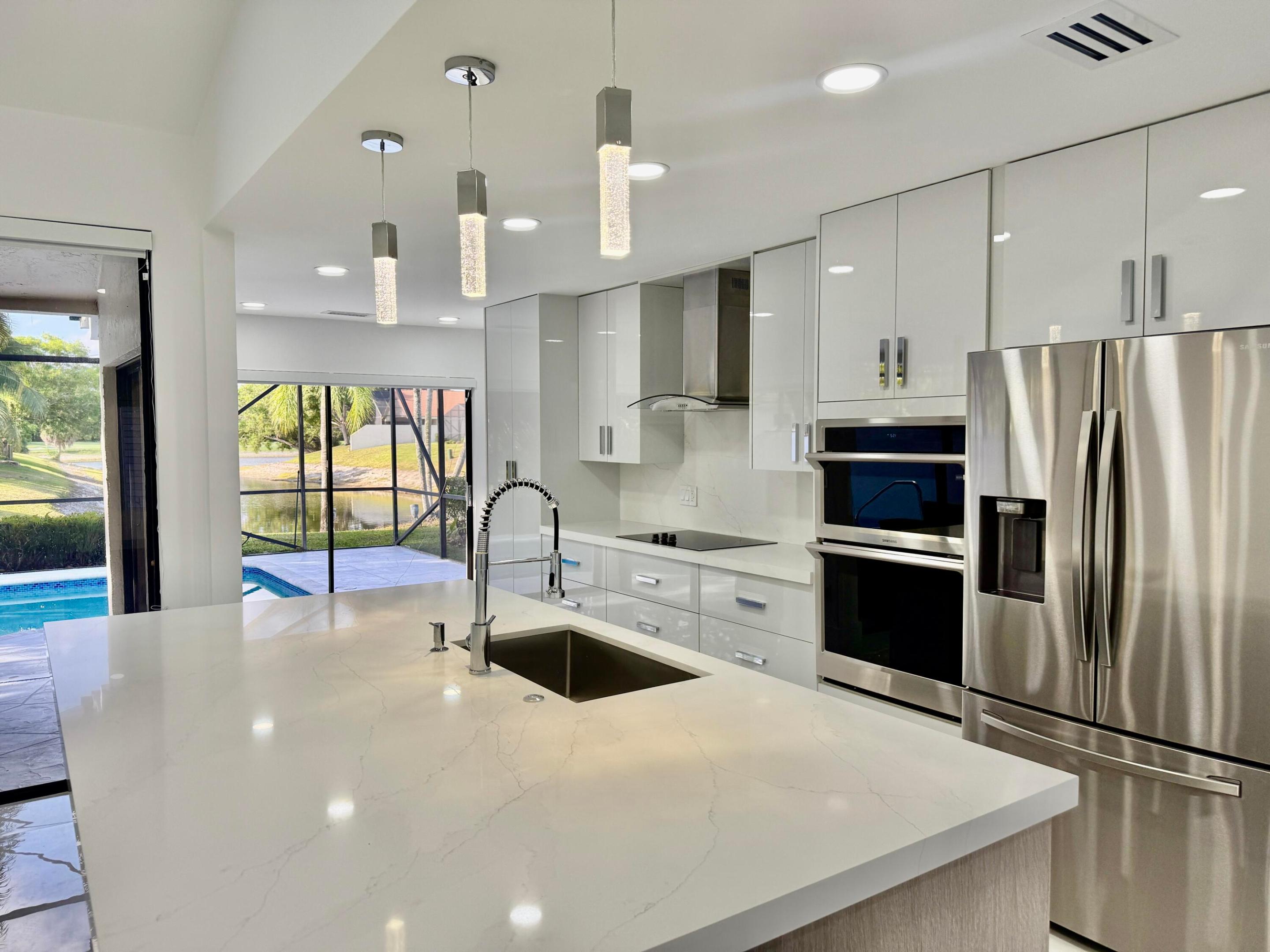 11110 Highland Circle