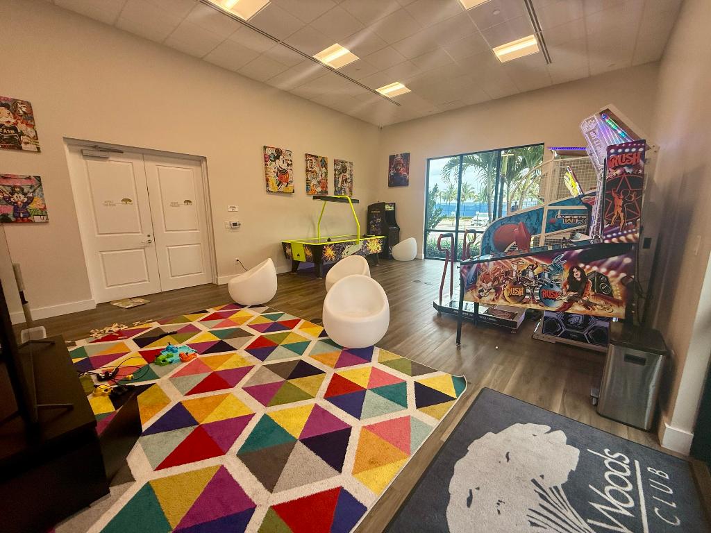 11110 Highland Circle