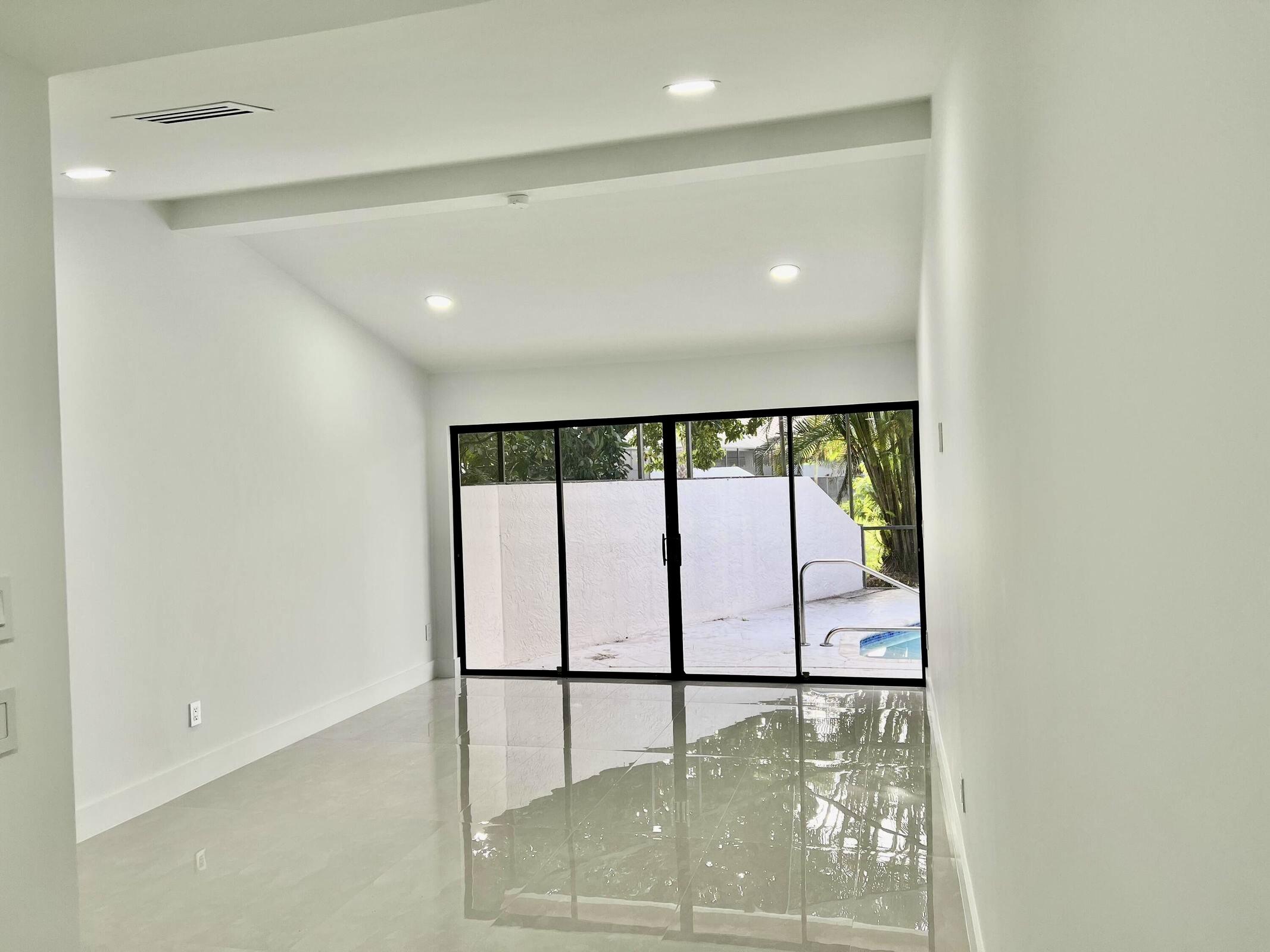 11110 Highland Circle