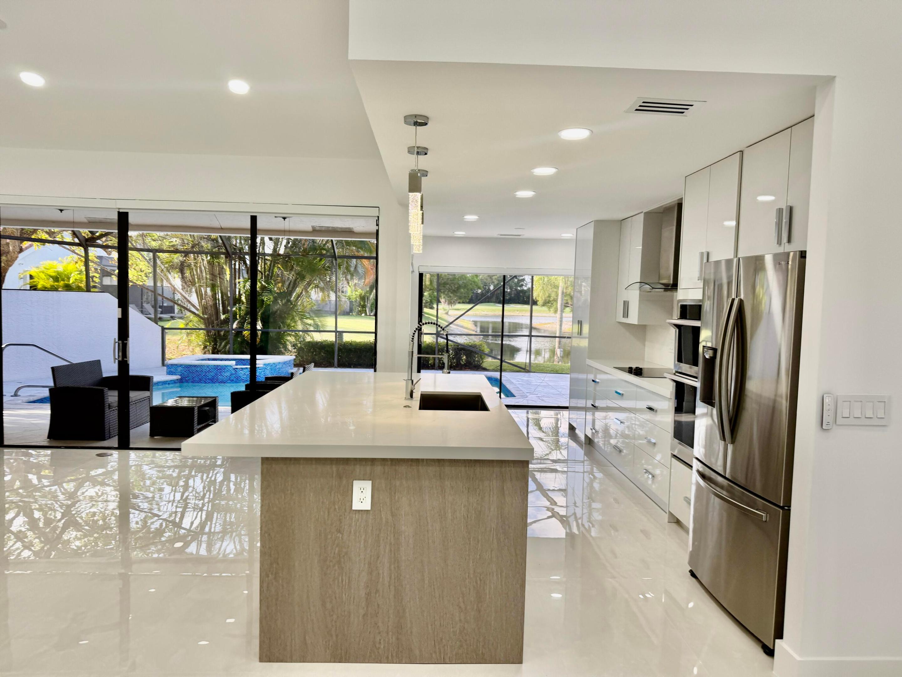 11110 Highland Circle