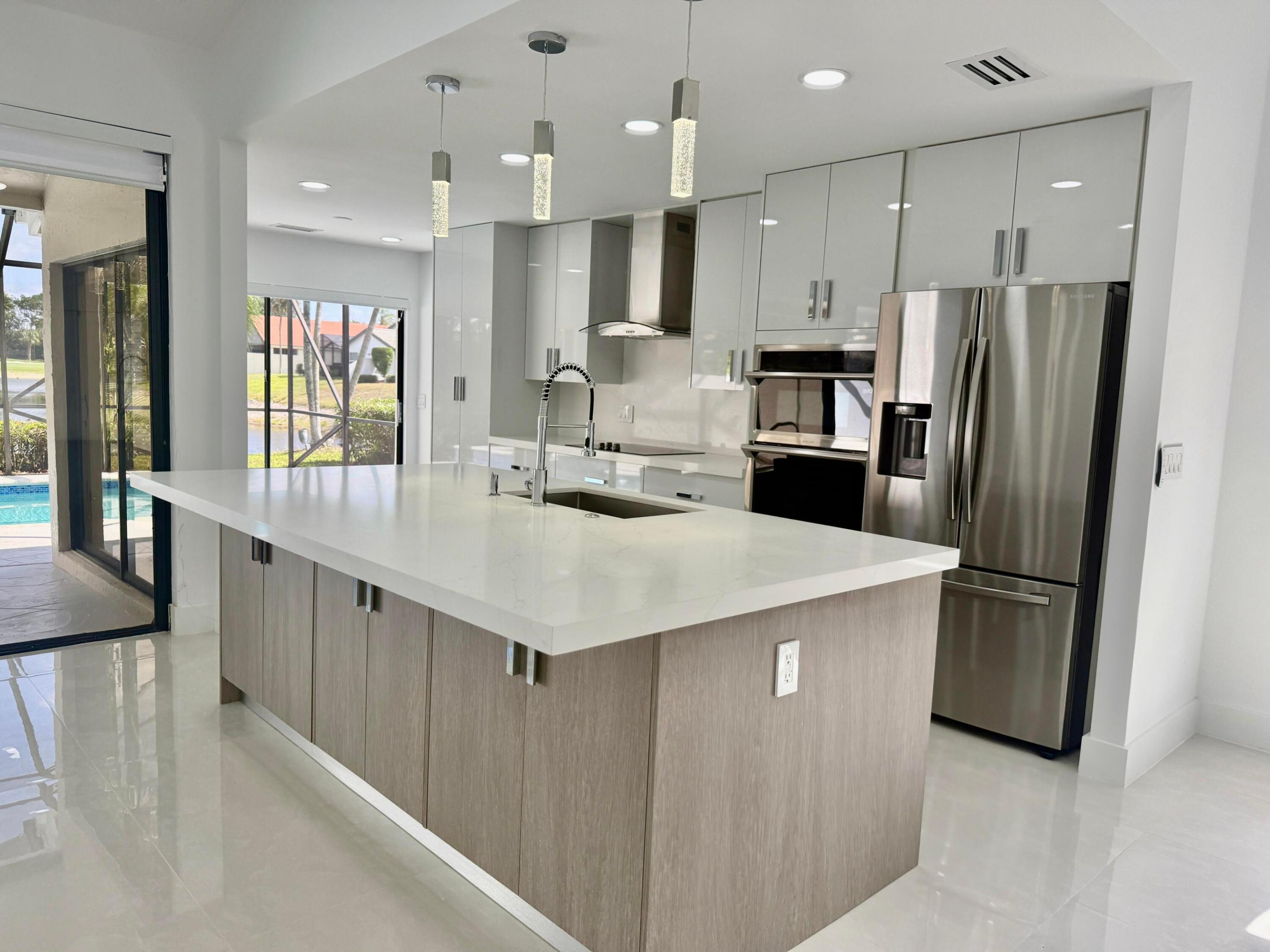 11110 Highland Circle