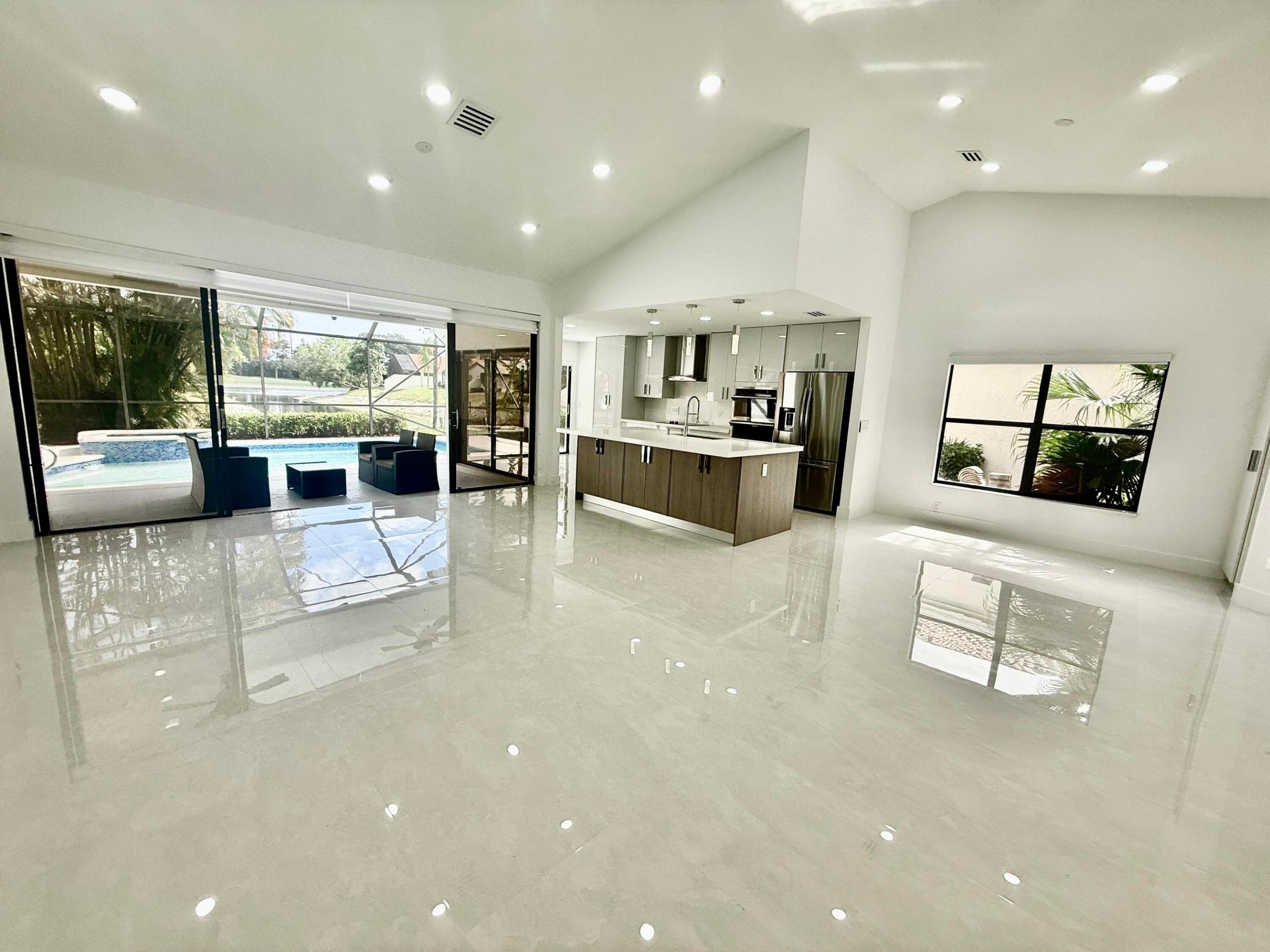 11110 Highland Circle