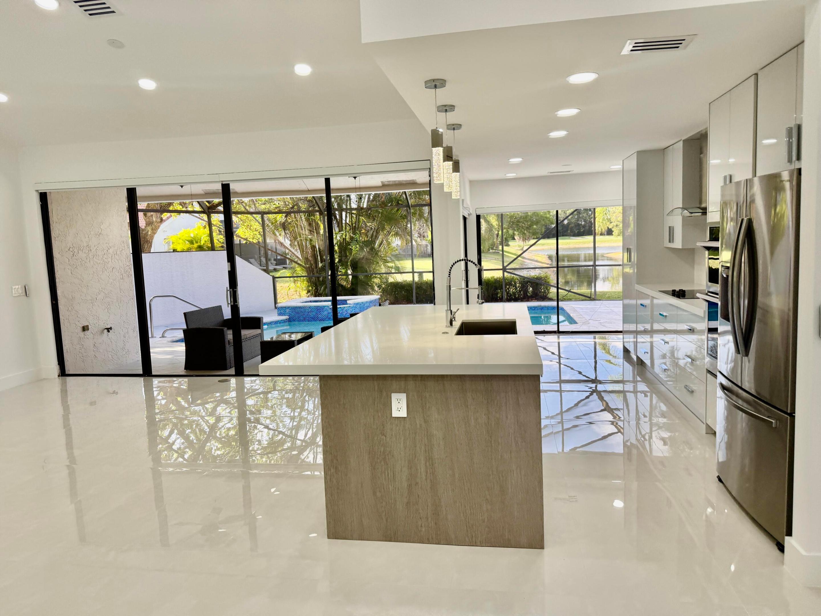 11110 Highland Circle