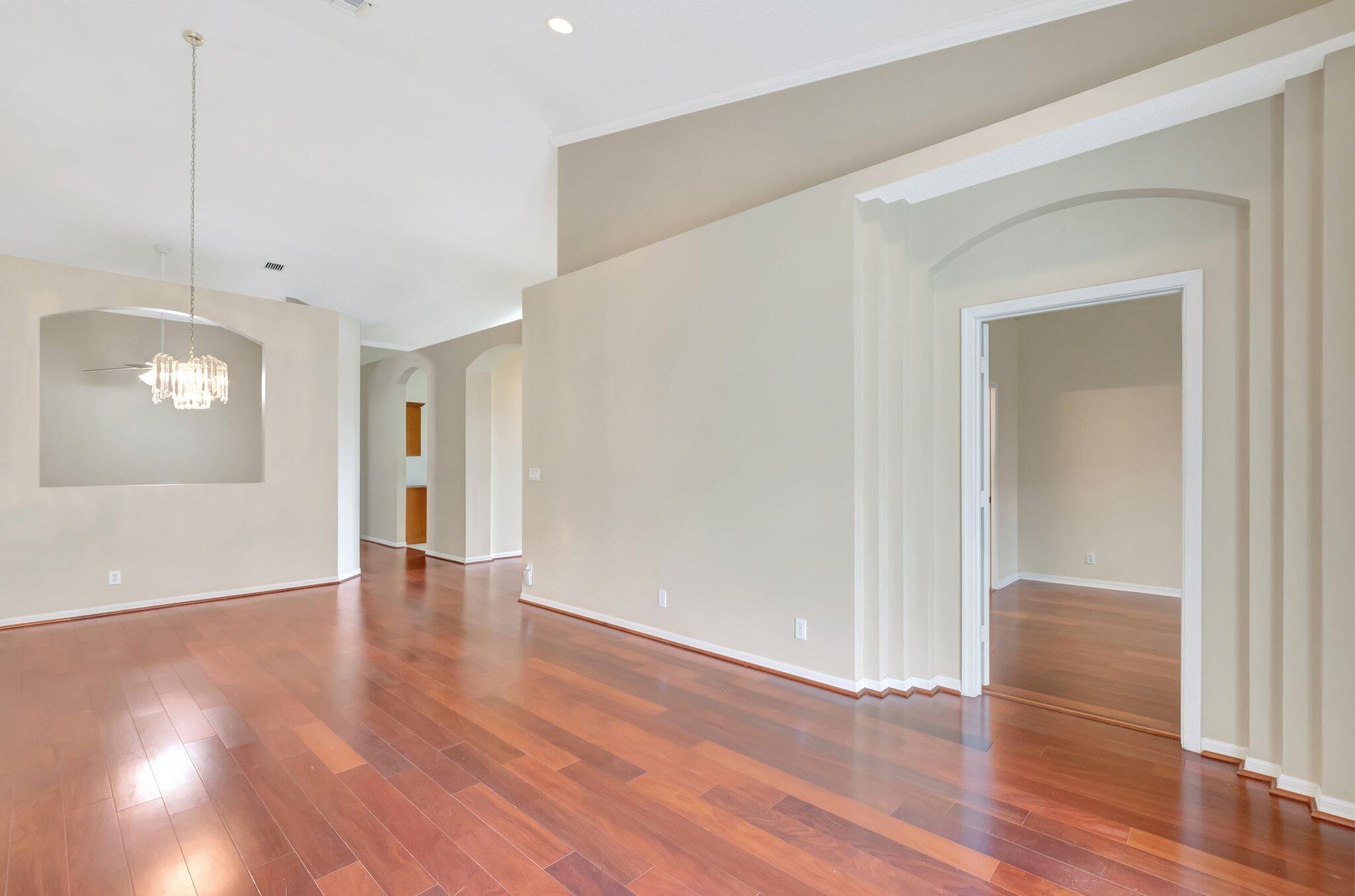 6152 Petunia Road