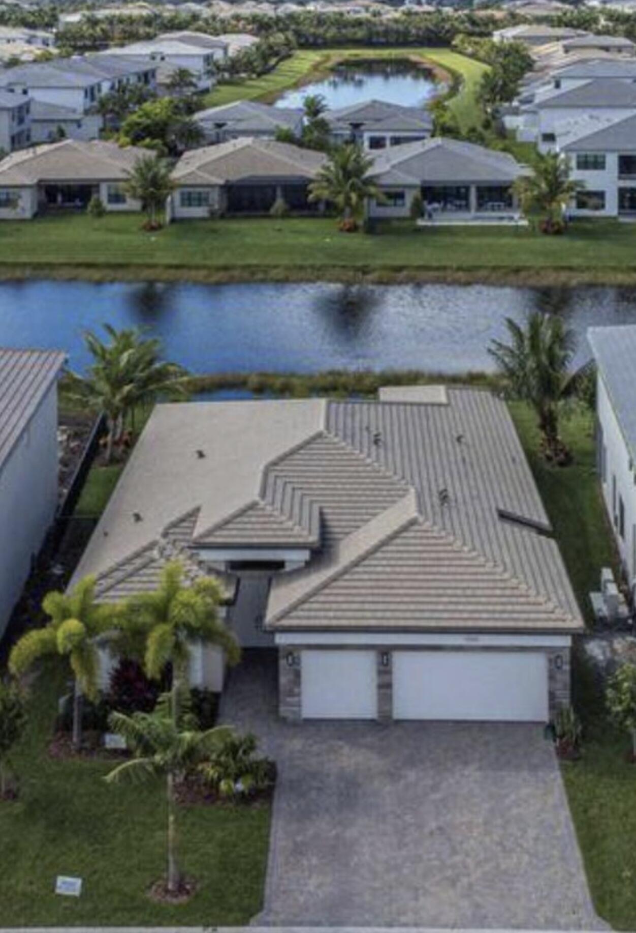 17035 Wandering Wave Avenue