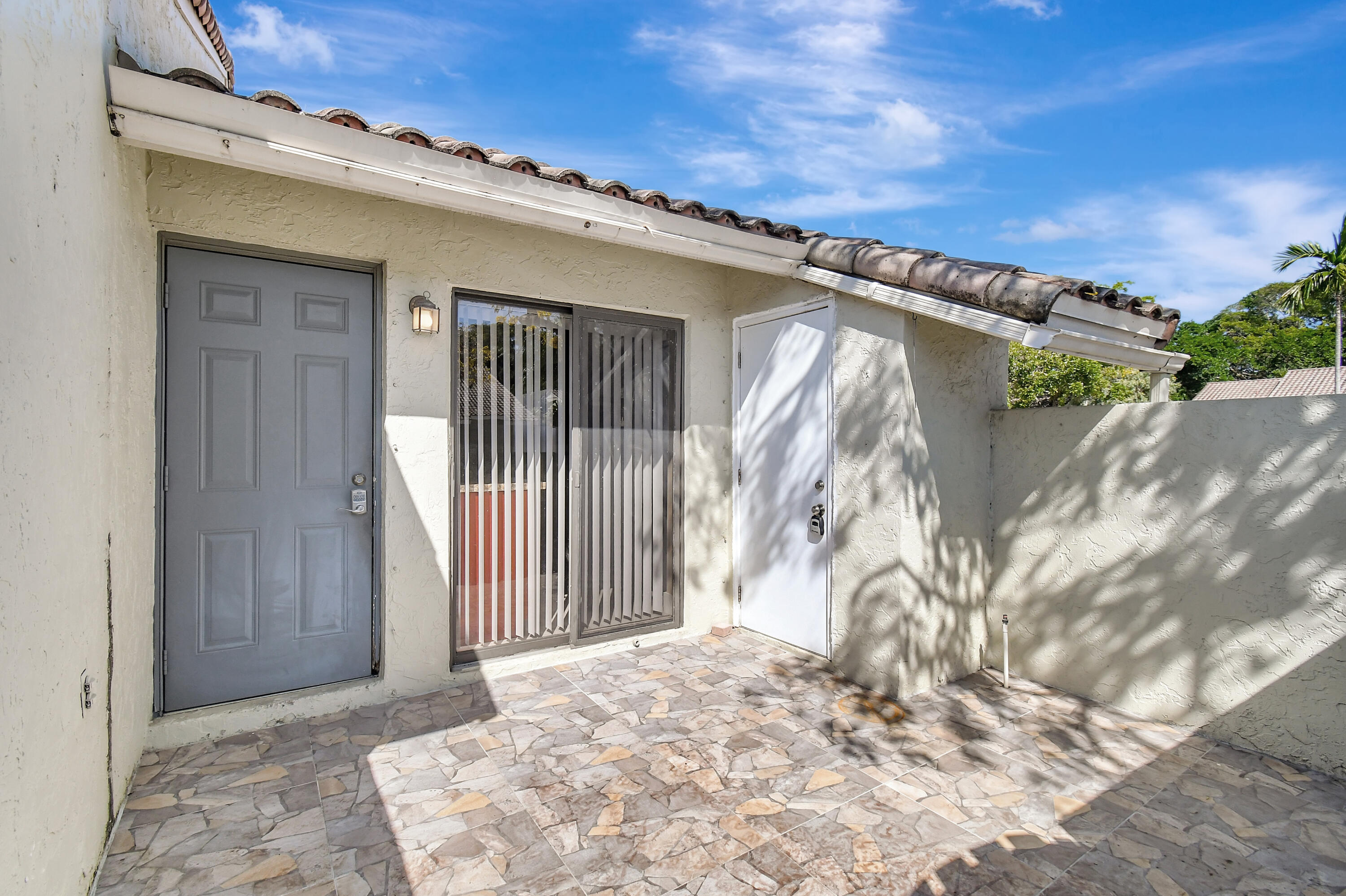 492 Hardwood Pl Place