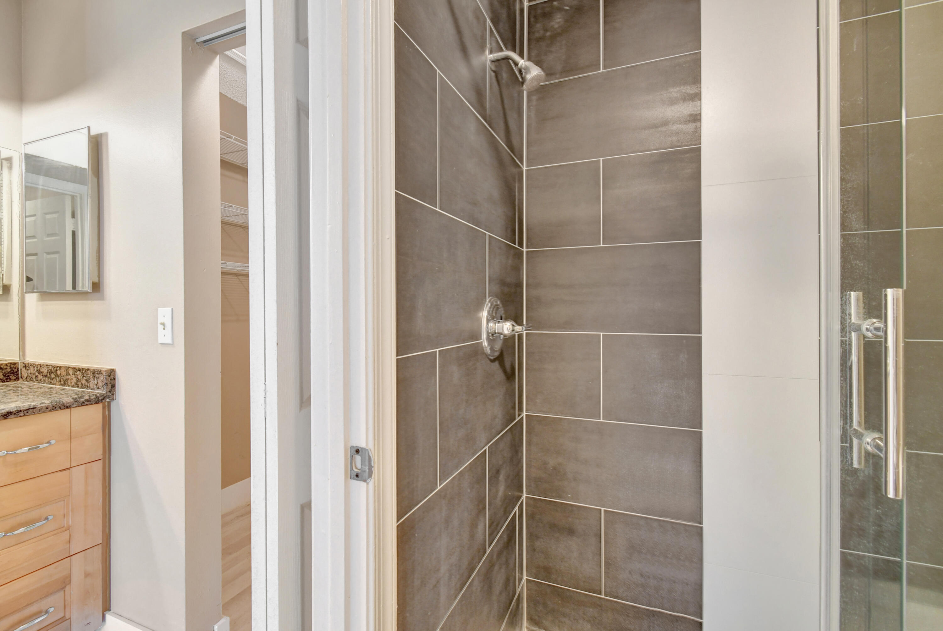 492 Hardwood Pl Place