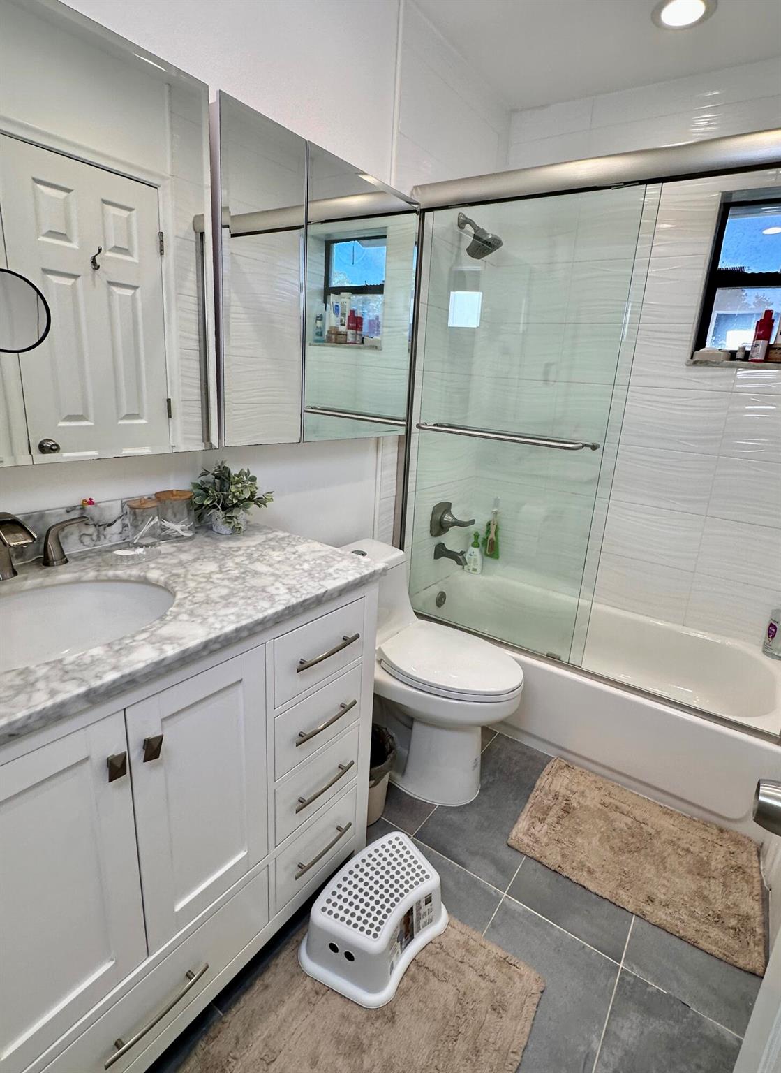 7200 NW 2nd Avenue 118