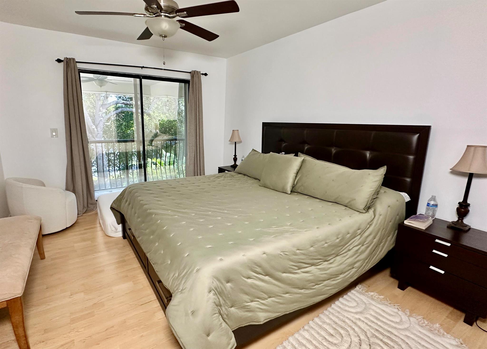 7200 NW 2nd Avenue 118