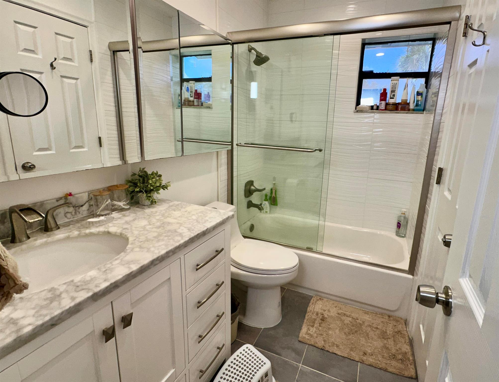 7200 NW 2nd Avenue 118