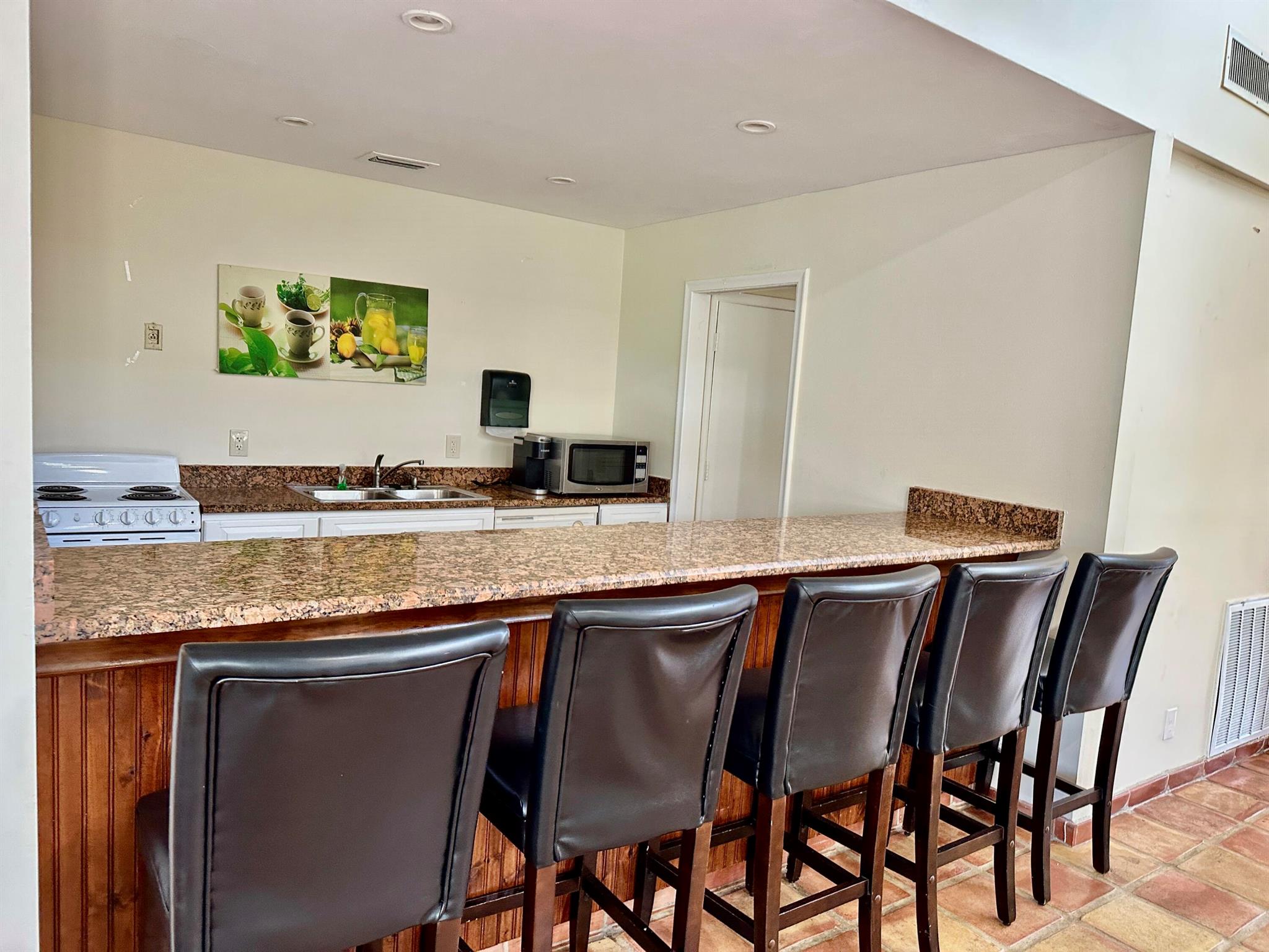 7200 NW 2nd Avenue 118