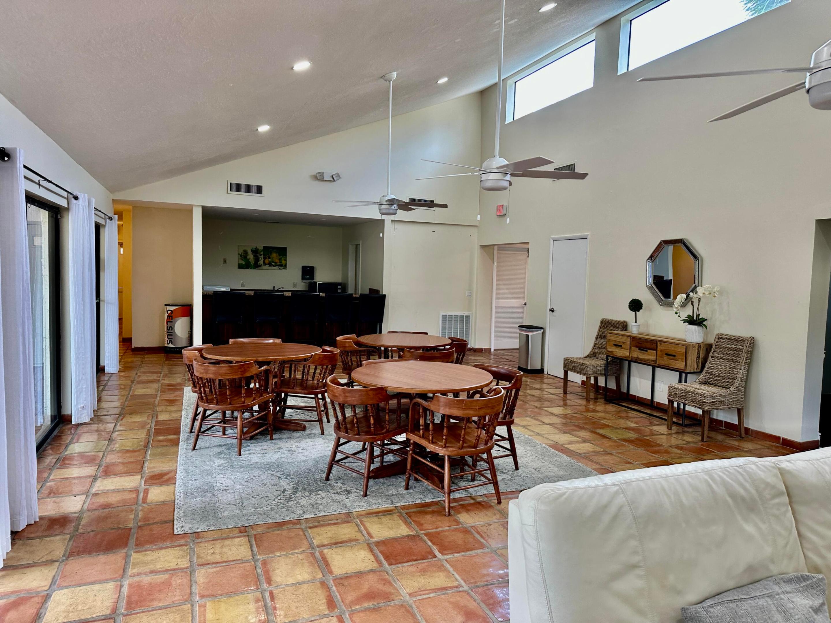 7200 NW 2nd Avenue 118