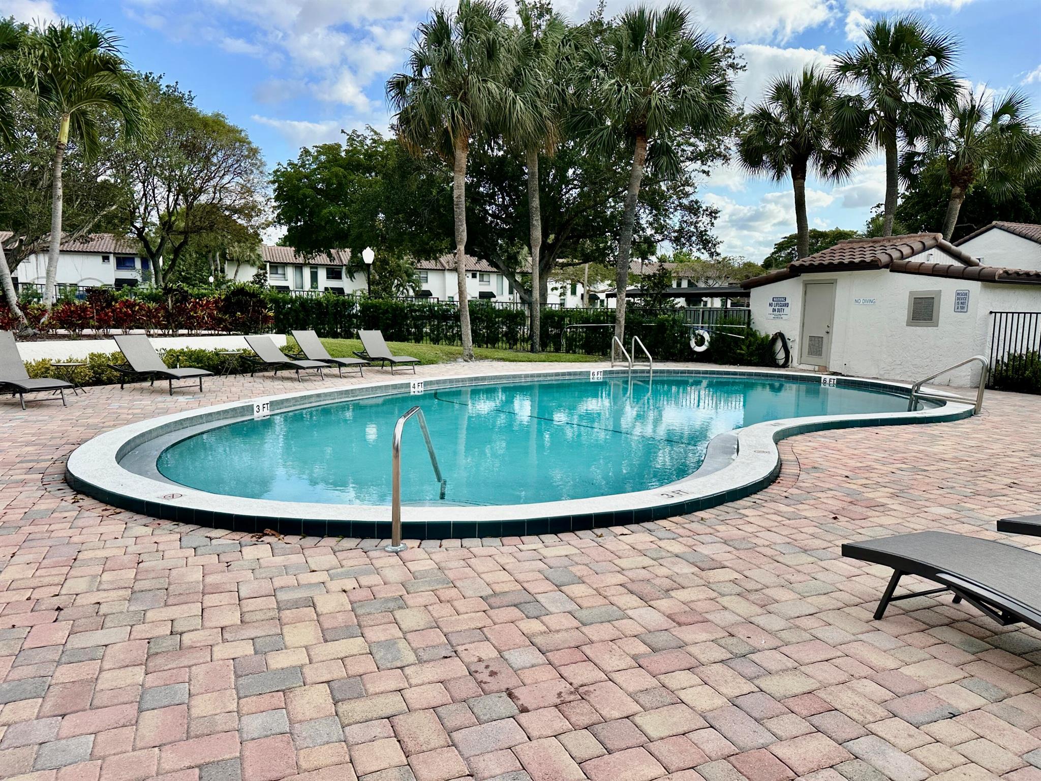 7200 NW 2nd Avenue 118