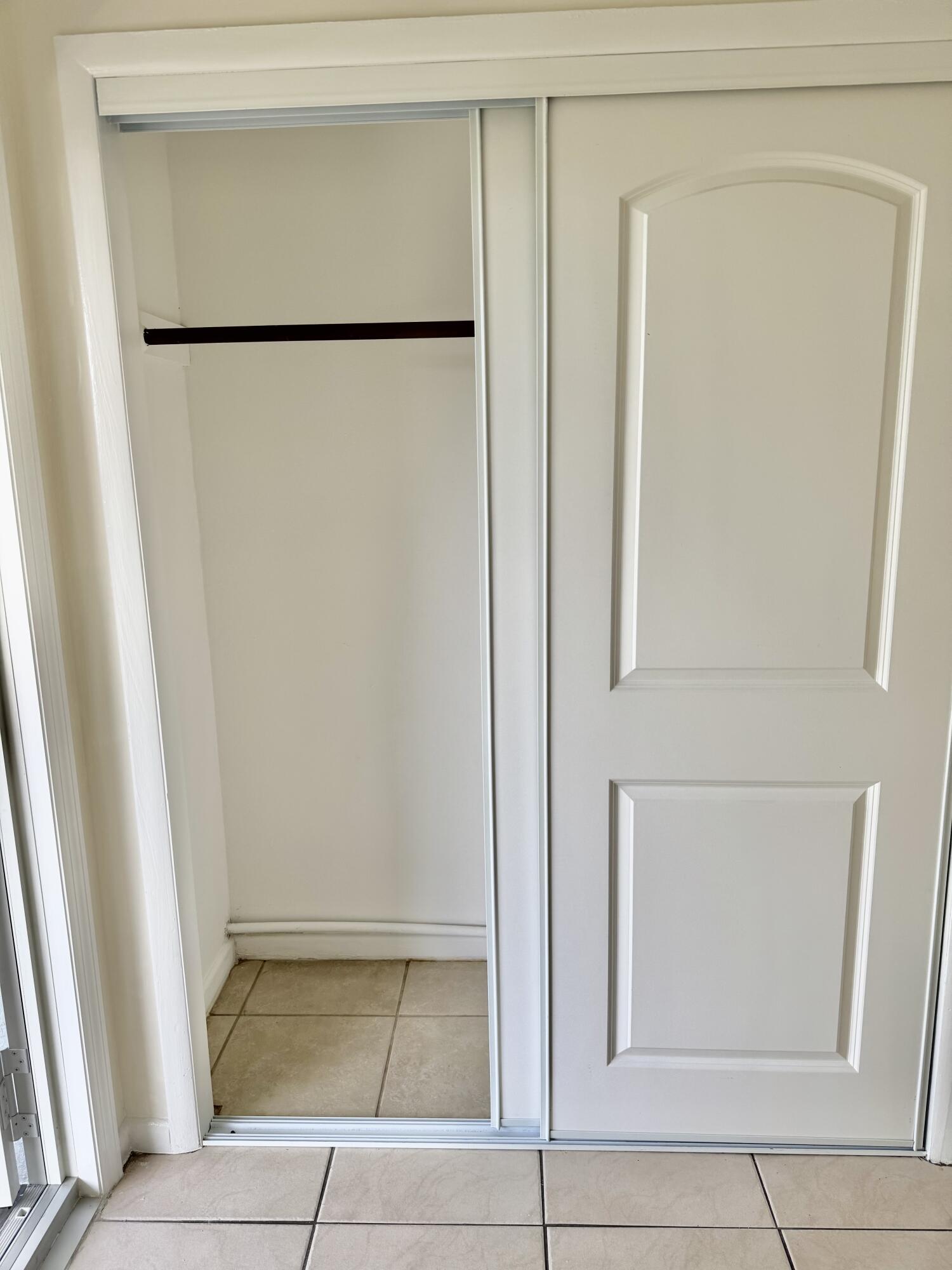 10 Forest Hills Lane