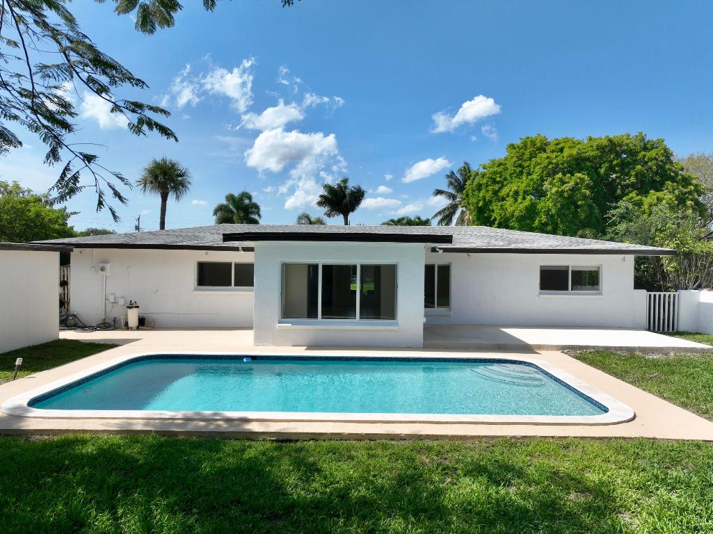 10 Forest Hills Lane