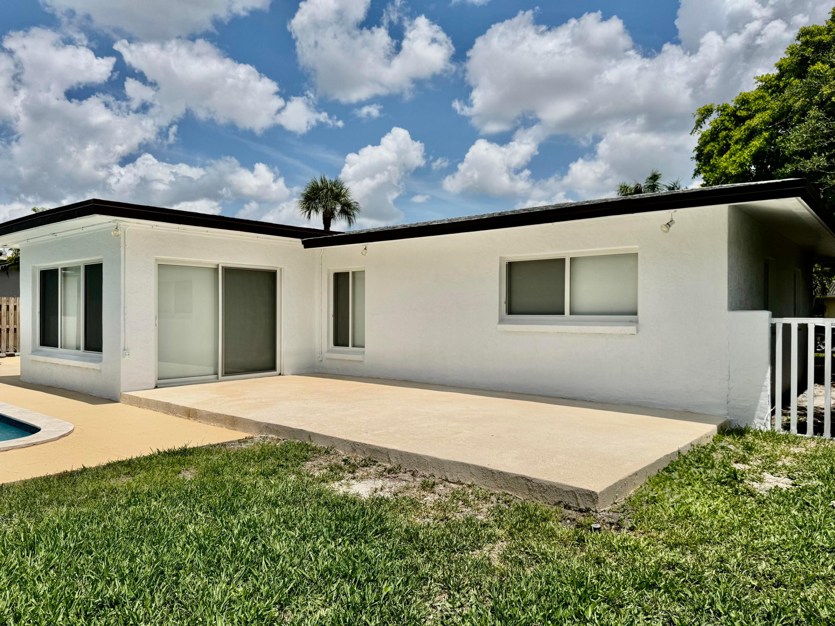 10 Forest Hills Lane