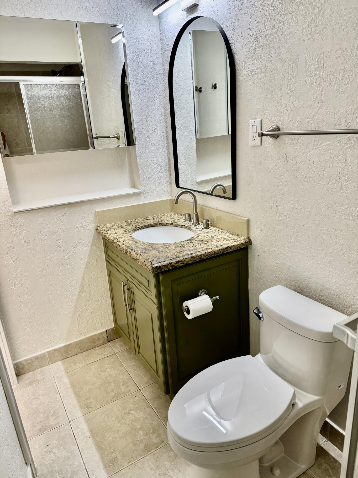 10 Forest Hills Lane