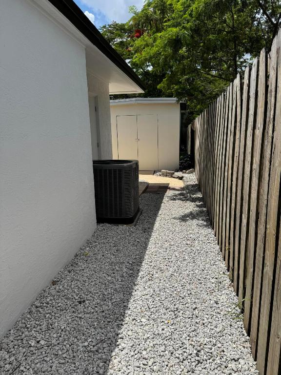 10 Forest Hills Lane