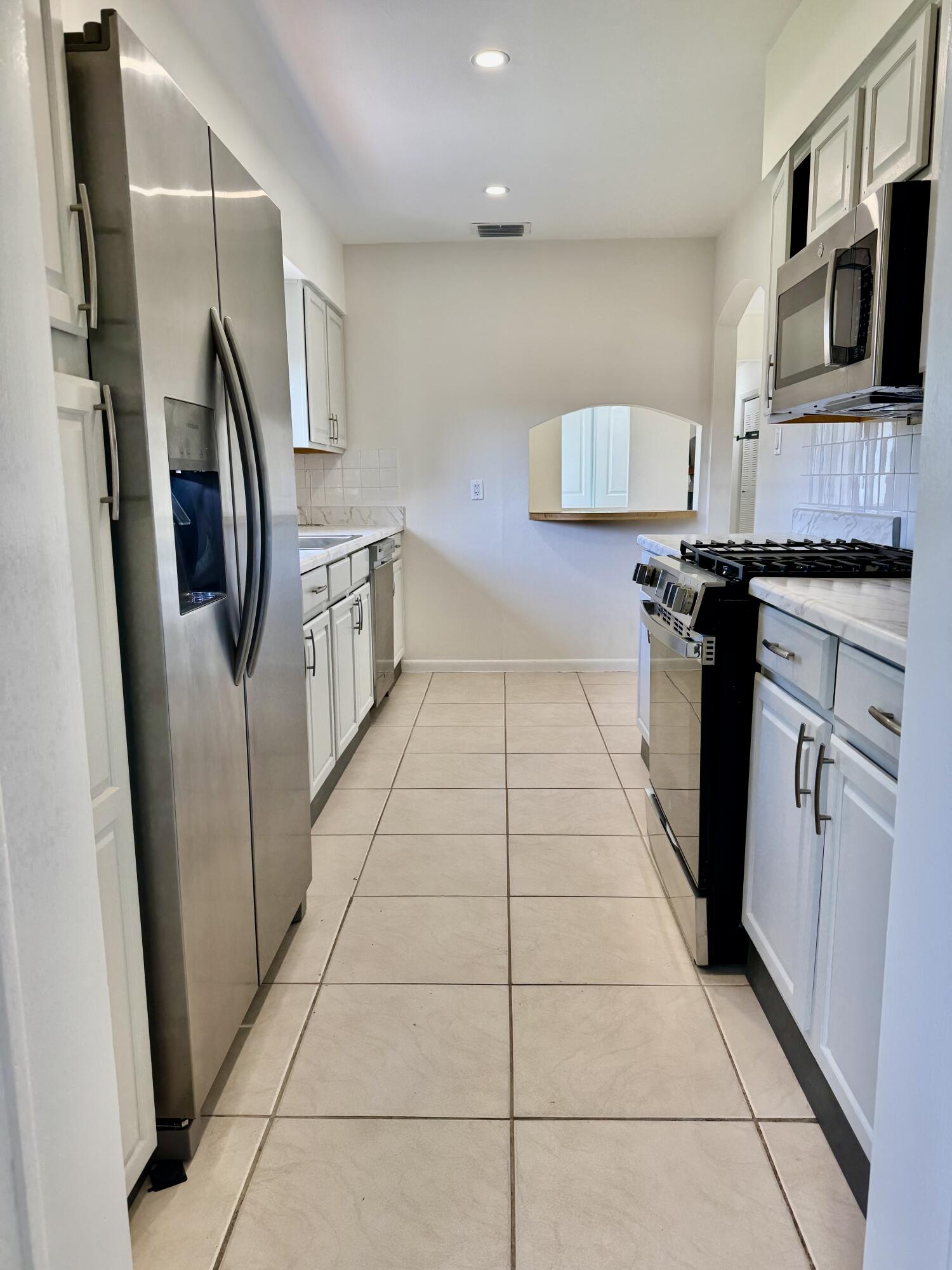 10 Forest Hills Lane