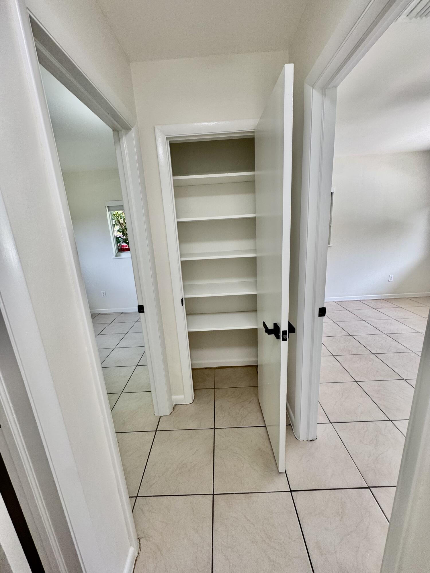 10 Forest Hills Lane