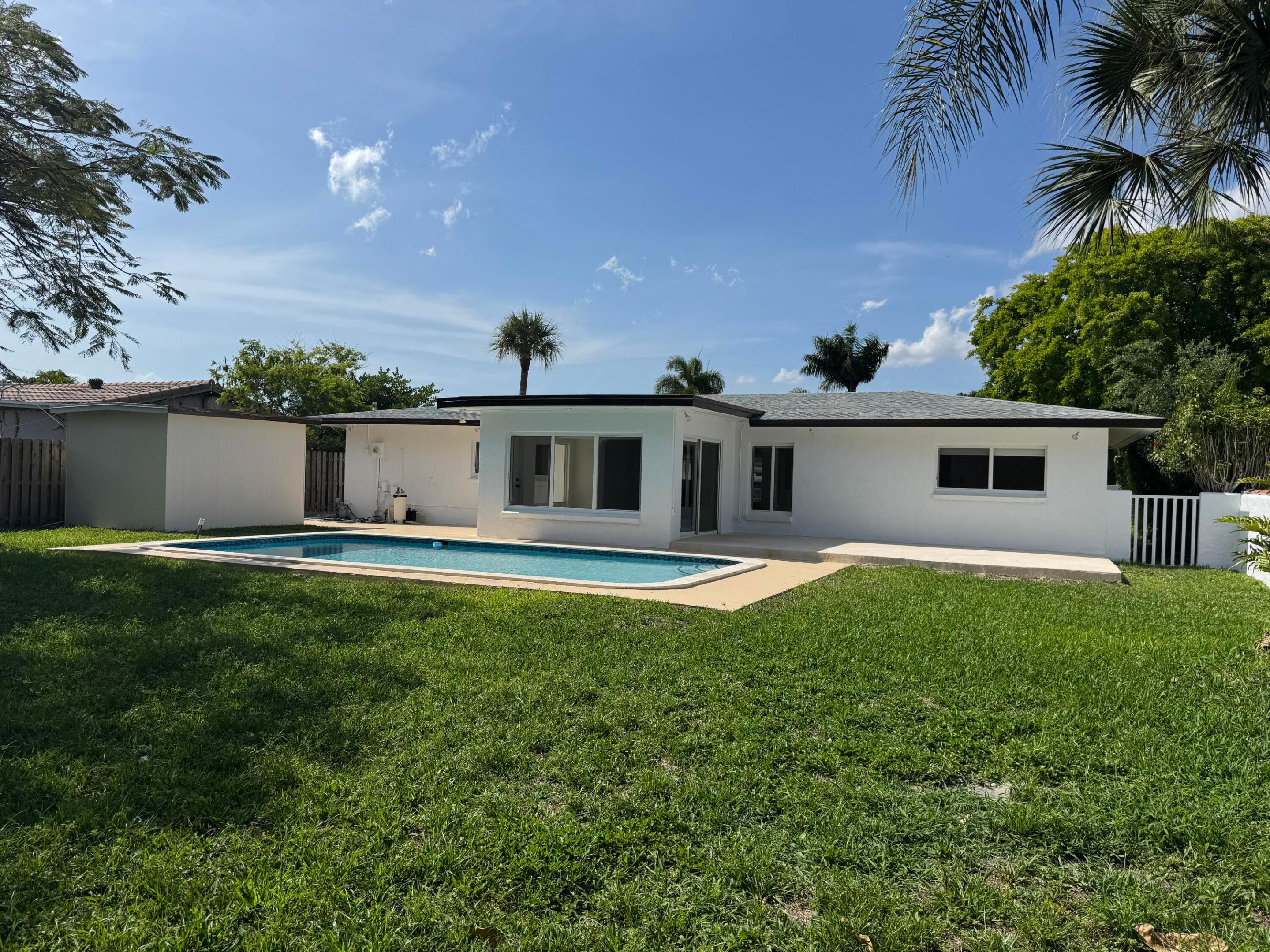 10 Forest Hills Lane