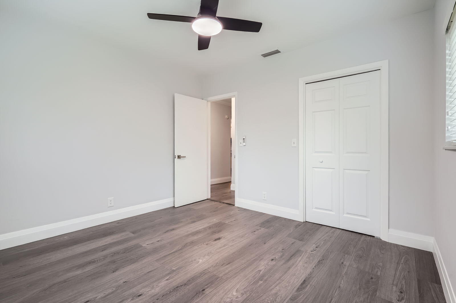 104 St Cloud Lane