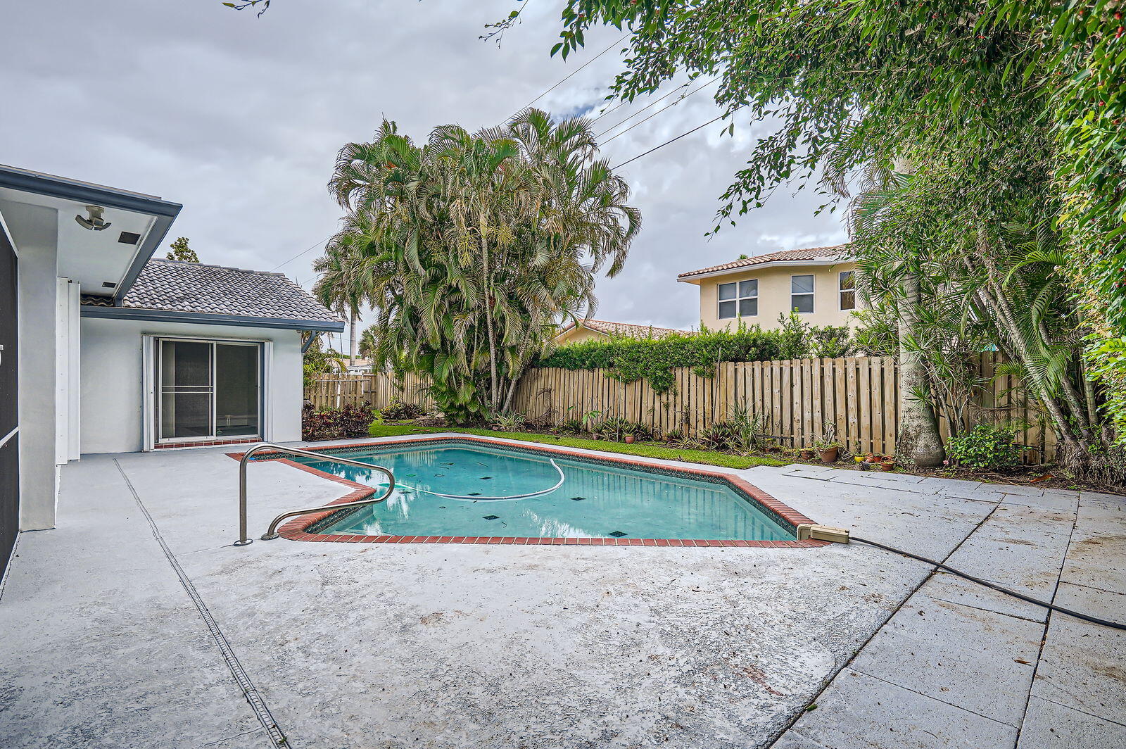 104 St Cloud Lane
