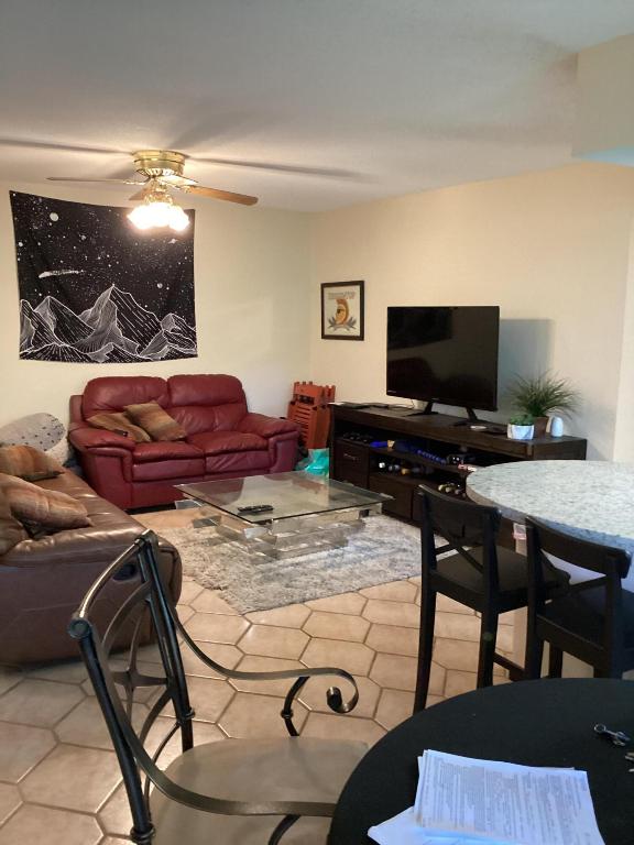 660 Dover Street A20