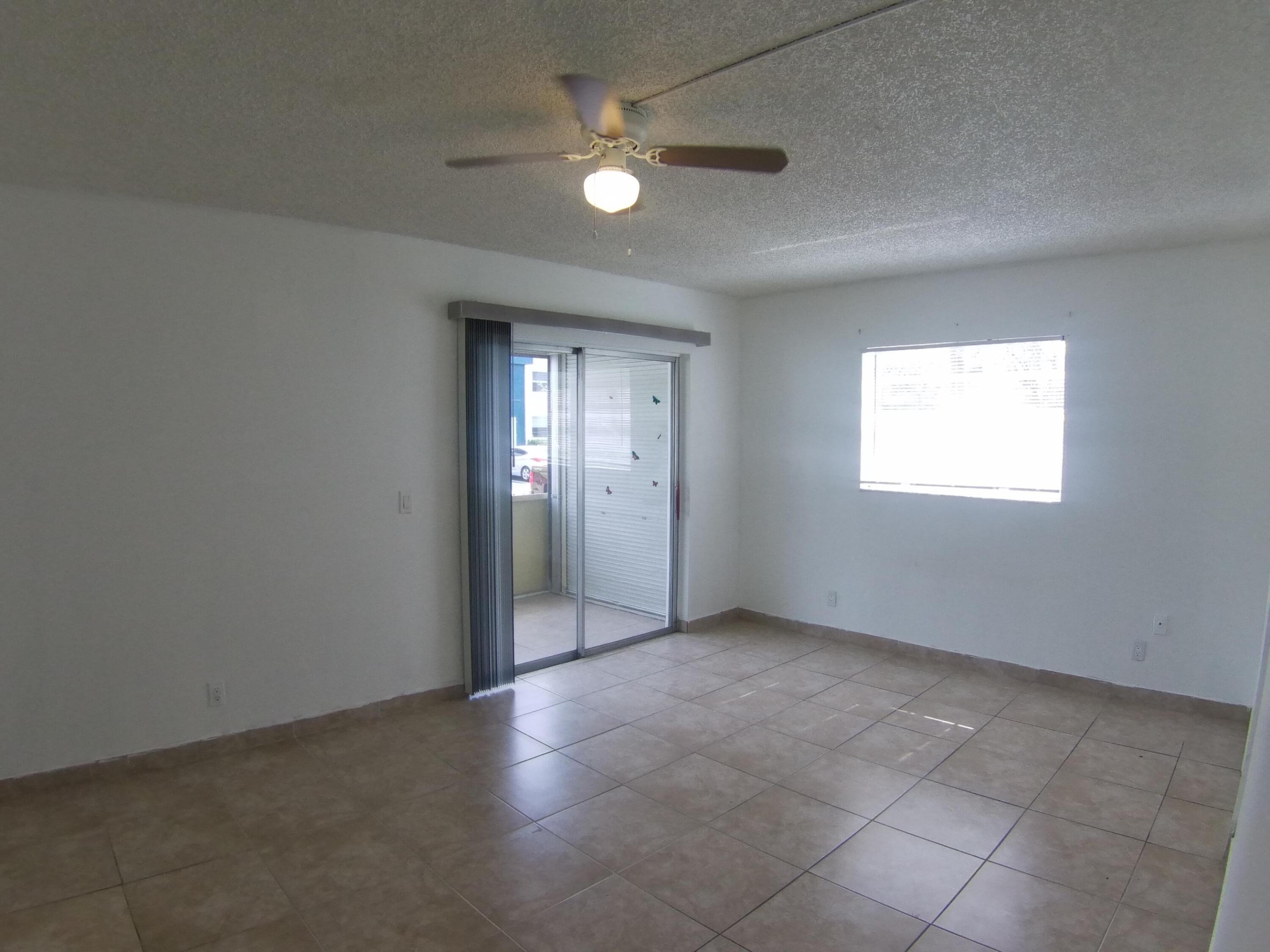 537 Normandy L