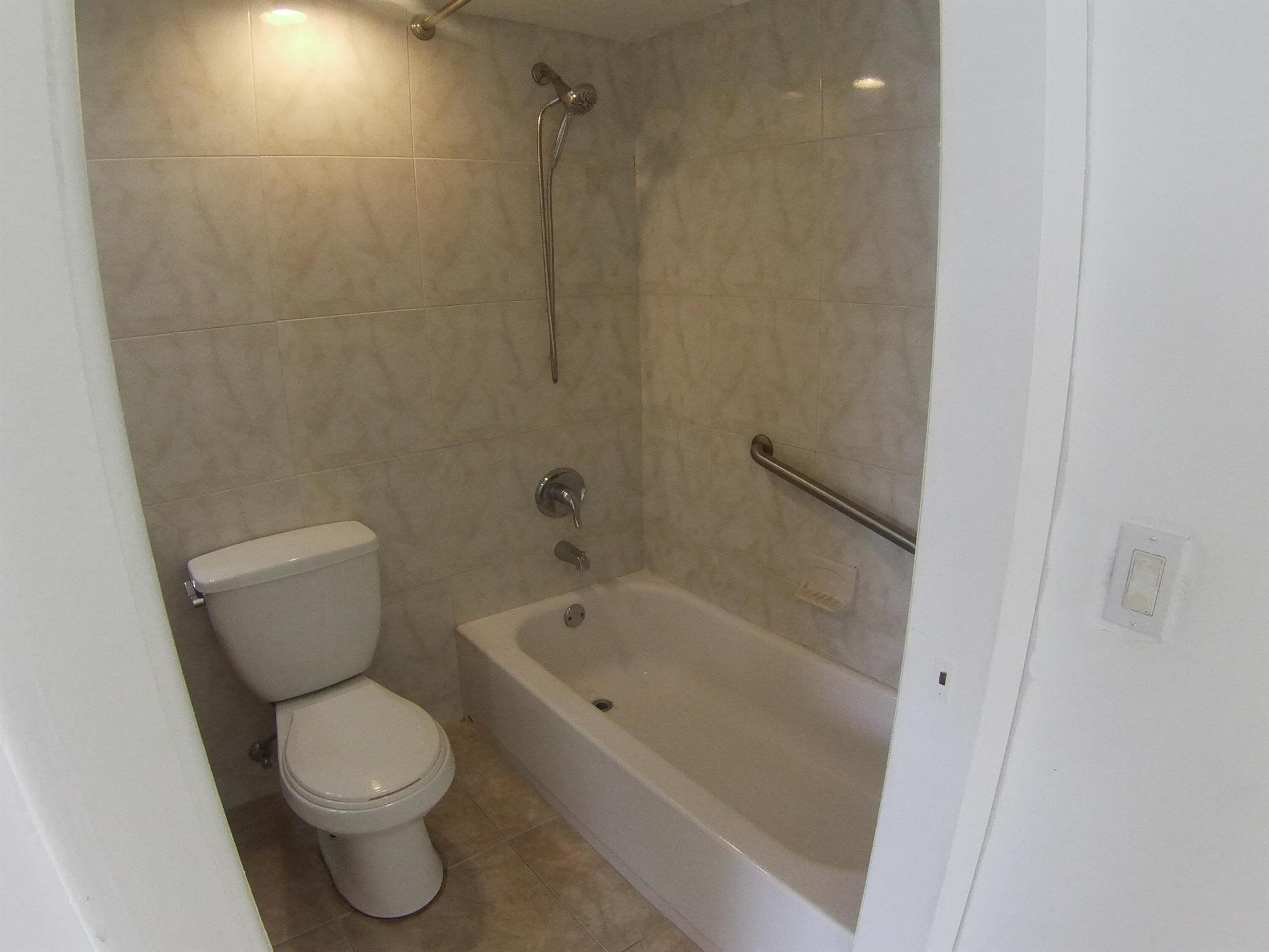 537 Normandy L